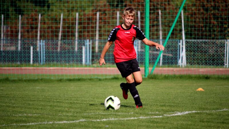 Football kick